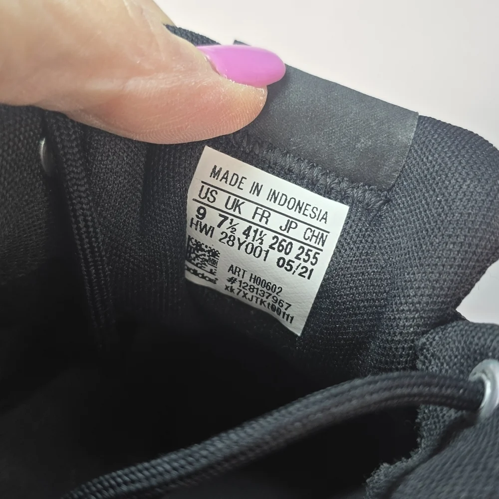 Adidas QT Racer 2.0 Running‎ Sneakers Size 9